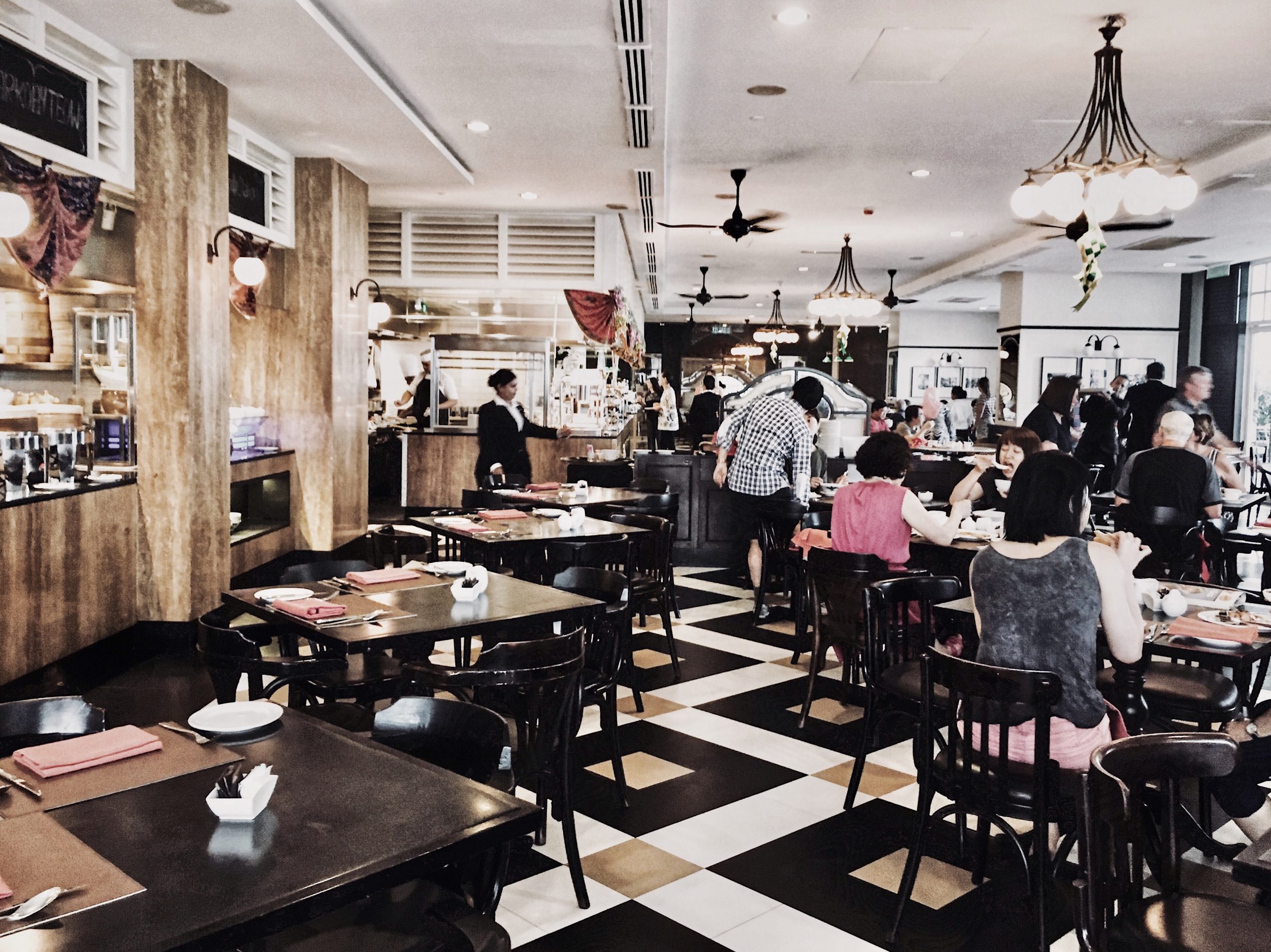 van thanh 1ktlYkBZZF4 unsplash 1 scaled - Mistakes to Avoid when Running a Restaurant